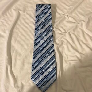 Paul Smith Elegant Striped Blue Tie❤️